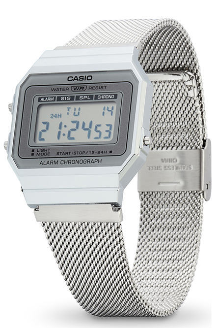 A700WEM-7AEF-casio-vintage-zenski-rucni-sat-izbliza